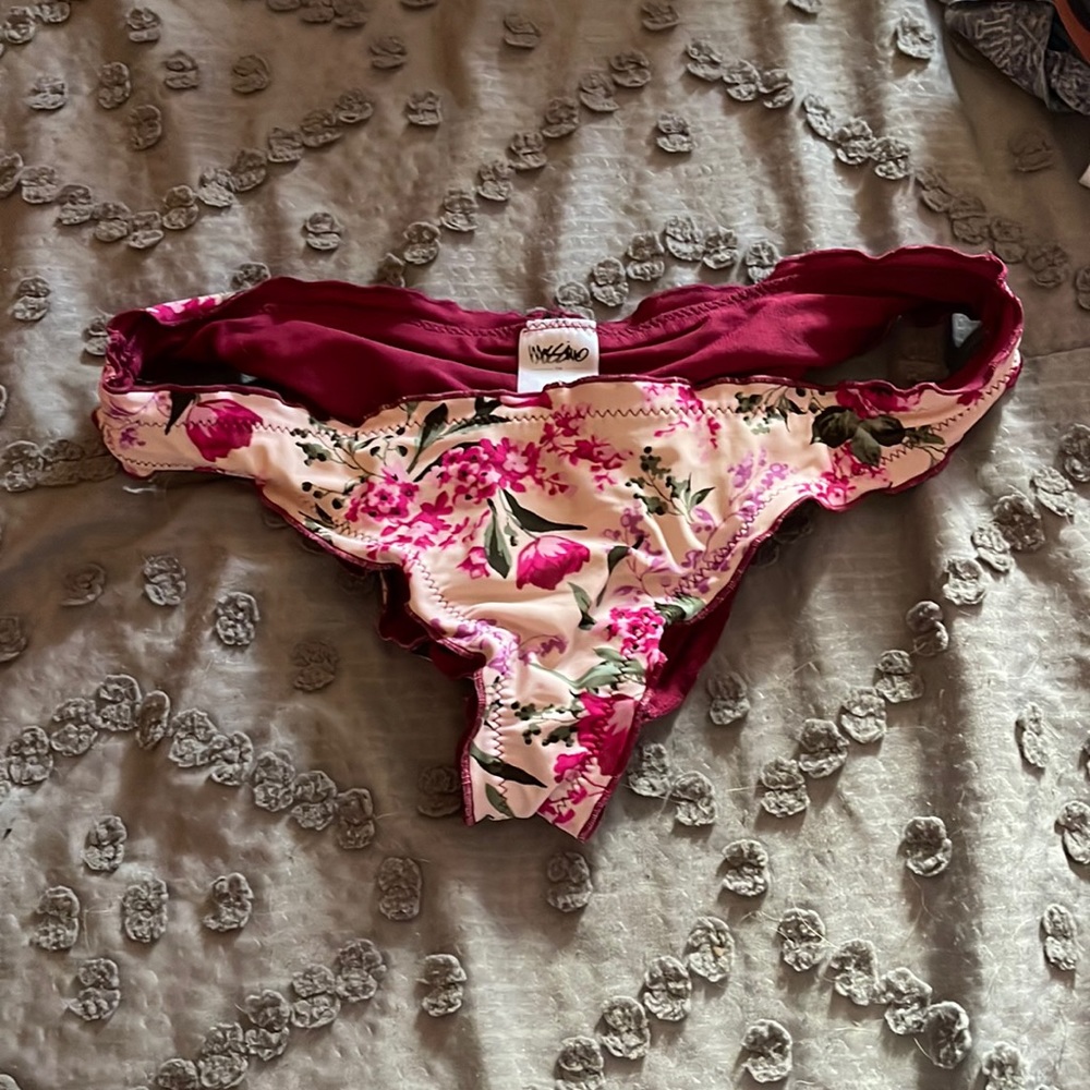 Bikini bottoms